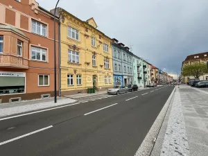 Pronájem bytu 1+1, Chomutov, Školní, 41 m2