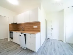 Pronájem bytu 2+1, Vsetín, Bratří Hlaviců, 54 m2