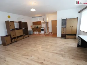 Pronájem bytu 1+kk, Karlovy Vary - Počerny, 58 m2