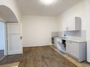 Pronájem bytu 2+1, Hradec Králové, Velké náměstí, 88 m2