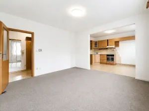 Prodej bytu 1+kk, Praha - Horní Počernice, Dandova, 37 m2