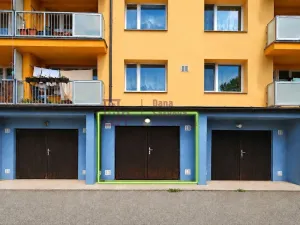 Pronájem garáže, Jindřichův Hradec - Jindřichův Hradec IV, Jakubská, 18 m2