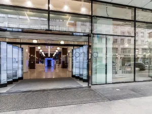 Pronájem obchodního prostoru, Praha, Na Poříčí, 10 m2