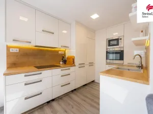 Pronájem bytu 2+kk, Pardubice, Milheimova, 51 m2