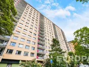 Prodej bytu 2+1, Praha - Kobylisy, Chabařovická, 62 m2