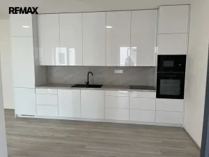 Prodej bytu 2+kk, Zlín, Tyršovo nábřeží, 71 m2