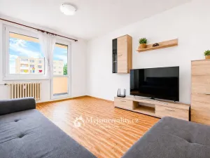 Prodej bytu 3+1, Znojmo, Dukelských bojovníků, 70 m2