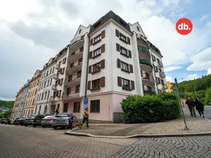 Prodej bytu 2+1, Karlovy Vary, Raisova, 62 m2