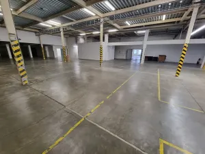 Pronájem skladu, Zádveřice-Raková, 1200 m2