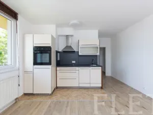 Prodej bytu 2+kk, Praha - Letňany, Zlonická, 51 m2