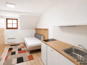 Pronájem bytu 1+kk, Znojmo, U Branky, 28 m2