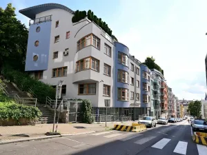 Pronájem bytu 3+kk, Praha - Žižkov, Jeseniova, 99 m2