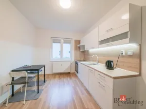 Pronájem bytu 1+1, 37 m2