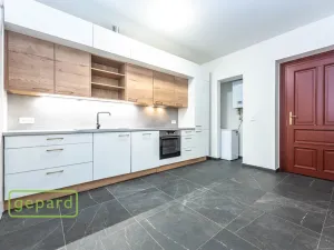 Pronájem bytu 2+1, Praha - Vinohrady, Italská, 58 m2