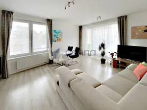 Pronájem bytu 3+kk, Praha, Pod radnicí, 75 m2