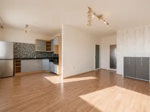 Pronájem bytu 3+1, Praha - Horní Počernice, Chodovická, 64 m2