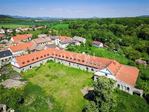 Prodej komerční nemovitosti, Vršovice, 5100 m2