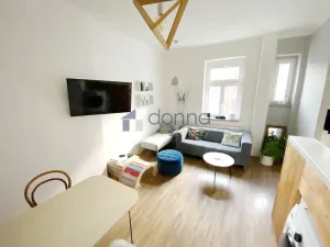 Pronájem bytu 2+kk, Praha, U Uranie, 51 m2