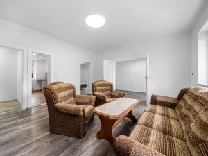 Prodej bytu 4+1, Karlovy Vary, Kosmonautů, 84 m2