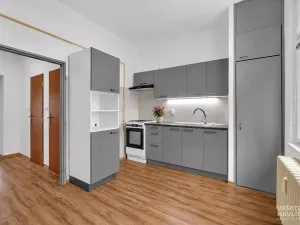 Pronájem bytu 2+1, Hradec Králové, Průmyslová, 55 m2