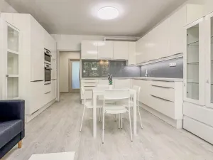 Pronájem bytu 2+kk, Praha - Hlubočepy, Gabinova, 47 m2