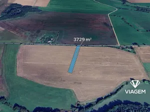 Prodej podílu pole, Lázně Bělohrad, 1864 m2