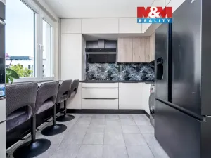 Prodej bytu 4+1, Hradec Králové - Nový Hradec Králové, Mandysova, 77 m2