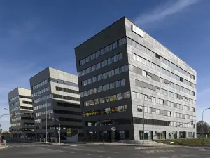 Pronájem kanceláře, Praha - Prosek, Prosecká, 246 m2