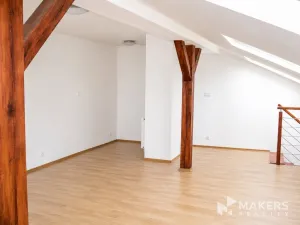 Pronájem bytu 2+kk, Praha - Vysočany, Freyova, 55 m2