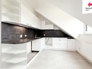 Pronájem bytu 2+1, Praha - Libeň, Střížkovská, 52 m2