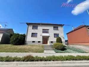 Prodej bytu 3+1, Dolní Němčí, Vinohradská, 63 m2