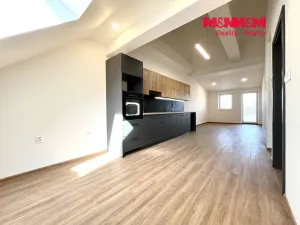 Pronájem bytu 2+kk, Krnov - Pod Bezručovým vrchem, Albrechtická, 60 m2