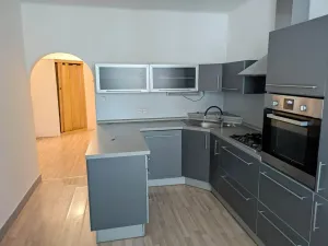 Pronájem bytu 2+1, Opava, Mnišská, 60 m2