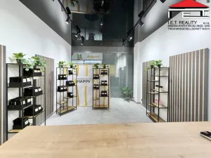 Pronájem obchodního prostoru, Brno, náměstí Svobody, 32 m2
