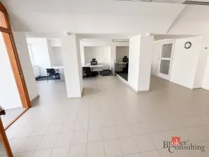 Pronájem kanceláře, Rokycany - Střed, Masarykovo náměstí, 180 m2