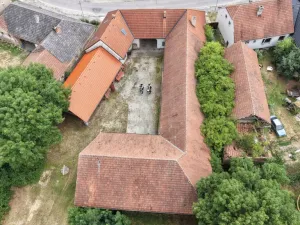 Prodej komerční nemovitosti, Budišov, 678 m2