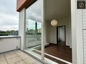 Pronájem bytu 2+kk, Praha - Záběhlice, Harlacherova, 40 m2