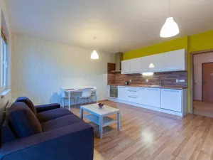 Pronájem bytu 2+kk, Praha - Uhříněves, Sušilova, 61 m2