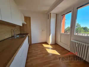 Pronájem bytu 2+1, Opava - Kateřinky, Edvarda Beneše, 51 m2