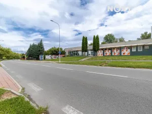Pronájem obchodního prostoru, Karviná, tř. Těreškovové, 142 m2