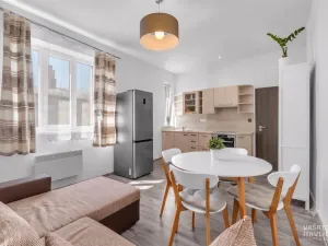 Prodej bytu 2+kk, Praha, Dolnoměcholupská, 45 m2
