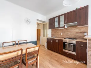 Pronájem bytu 2+kk, Praha - Libeň, Pivovarnická, 54 m2