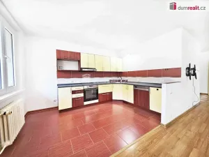 Prodej bytu 3+1, Lovosice, Dlouhá, 68 m2