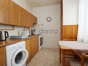 Pronájem bytu 3+1, Praha, Na stezce, 65 m2