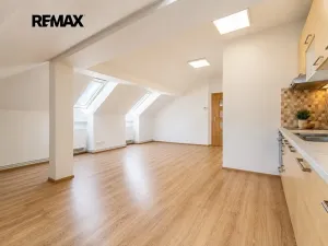 Pronájem bytu 3+kk, Kutná Hora, Jiřího z Poděbrad, 63 m2