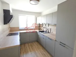 Prodej bytu 2+kk, Hranice - Hranice I-Město, Nádražní, 51 m2