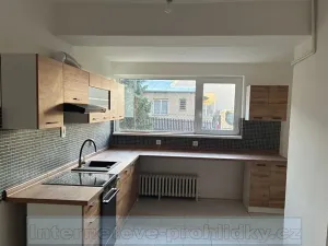 Pronájem bytu 2+1, Praha - Dolní Chabry, 58 m2
