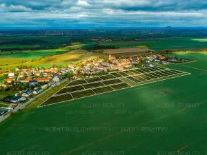 Prodej pozemku pro bydlení, Slaný, 800 m2