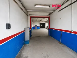 Pronájem obchodního prostoru, Hradec Králové, Panelová, 190 m2