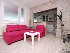 Pronájem bytu 2+kk, Břeclav, Na Valtické, 44 m2